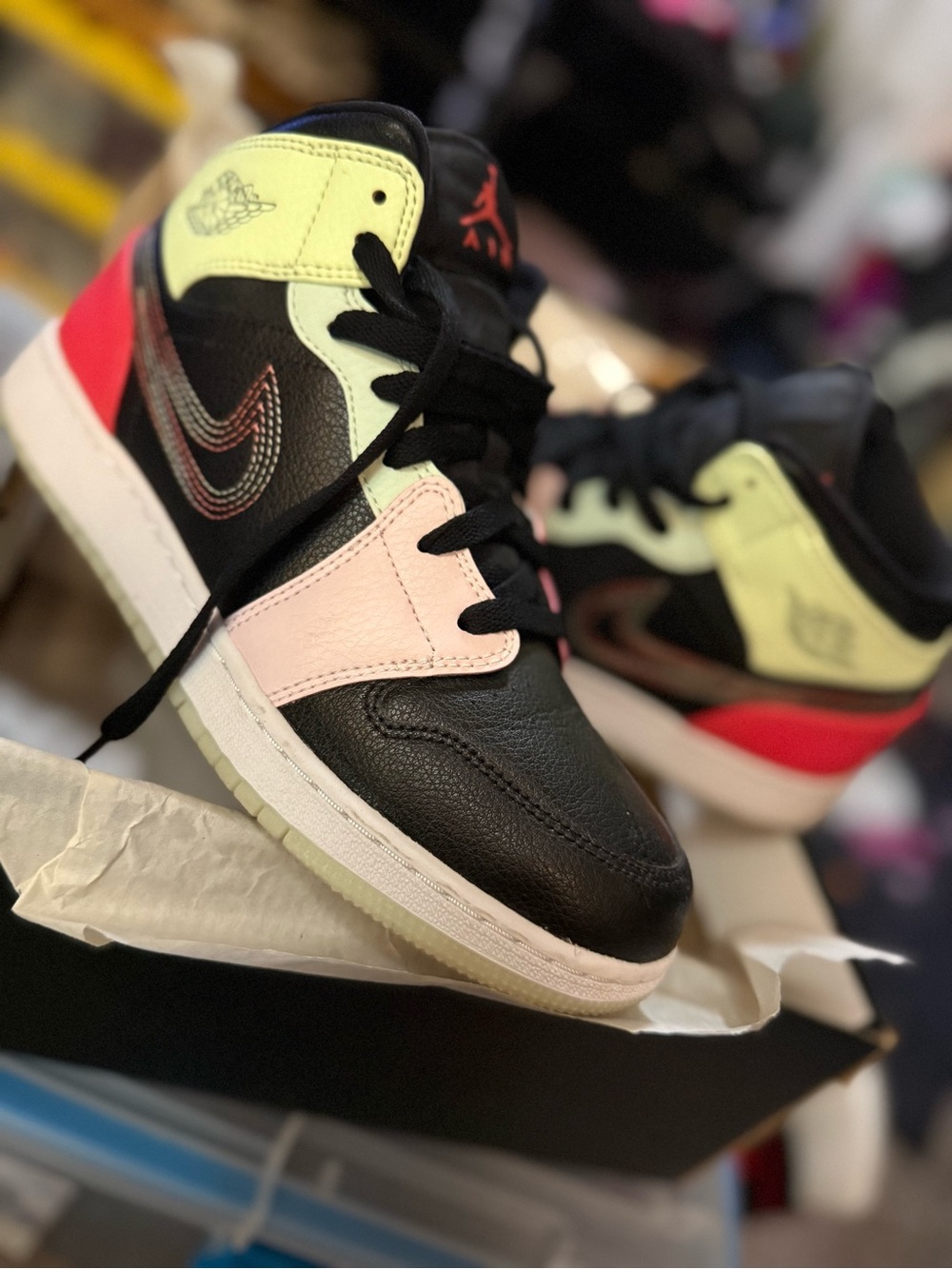 Air Jordan 1 Mid SE 7Y GS Black/Ember Glow Sneakers